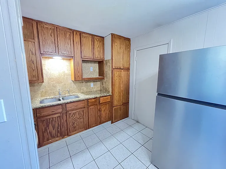207 N Winchester Way #3 — Photo 11