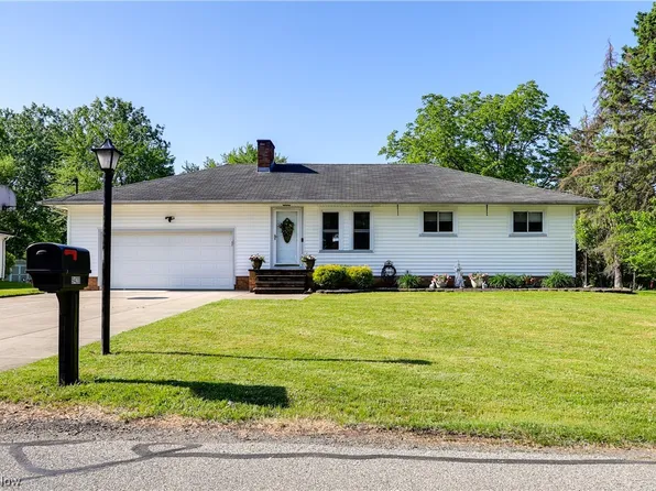 9420 Murray Rd, Valley View, OH 44125