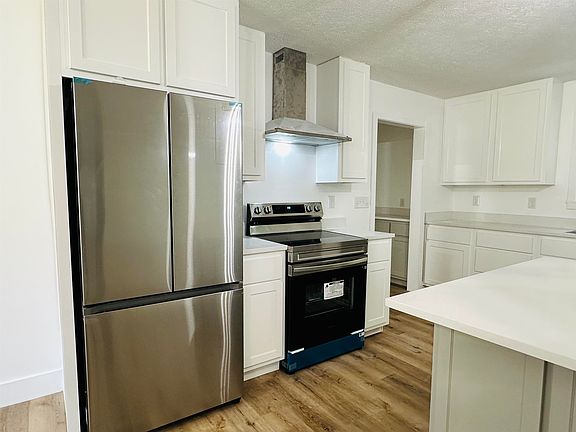 4th image of 321 Morningside Dr