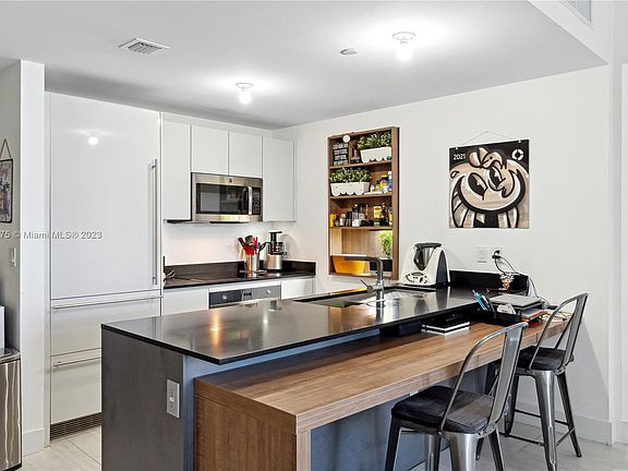 2nd image of 1010 Brickell Ave #1802