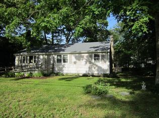 101 Hathaway St, Wareham, MA 02571