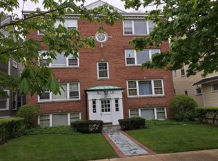 522 Greenwood St APT 3E, Evanston, IL