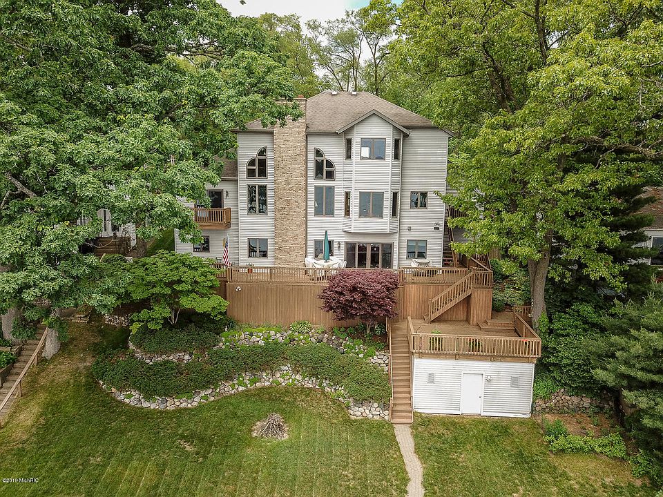 1st image of 66849 Lakeshore Dr