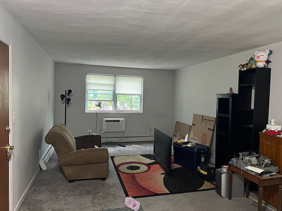 2nd image of 315 Revere St APT 17