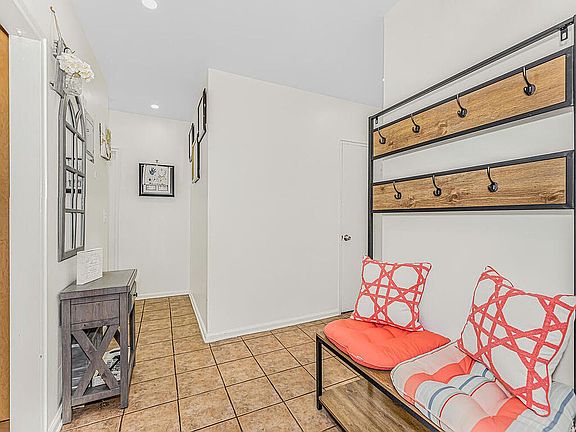 2nd image of 3701 Henry Hudson Pkwy APT 3A