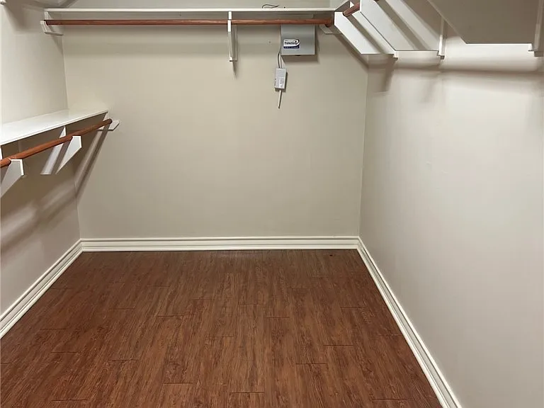 6133 Maximus Dr — Photo 3