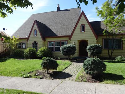 902 N Ave, La Grande, OR, 97850