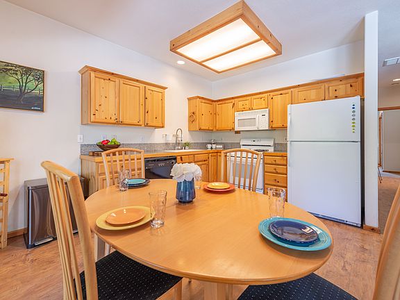 2nd image of 11249 Northwoods Blvd Unit 1