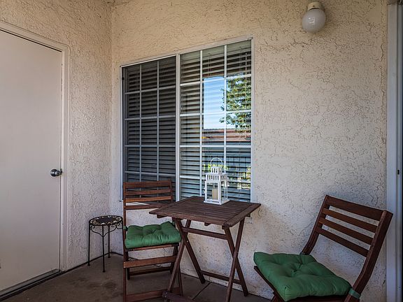 4th image of 303 Beachcomber Dr E