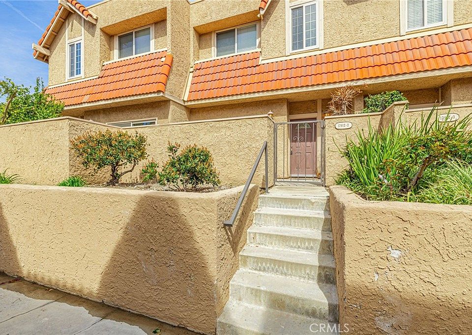 1st image of 17912 River Cir APT 2