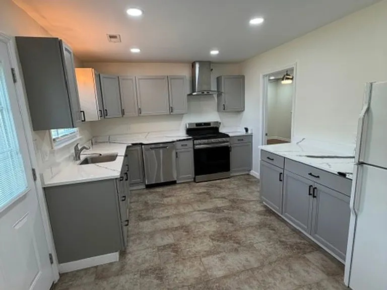2903 Anne St — Photo 14