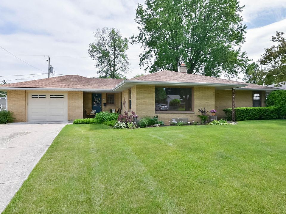 1st image of 1025 Roosevelt Dr