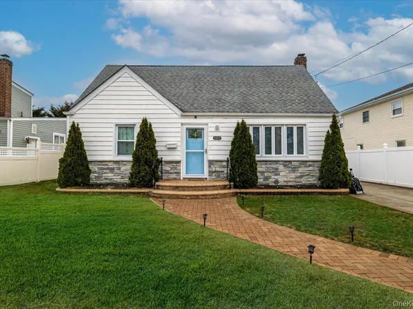 3357 4th Street, Oceanside, NY 11572