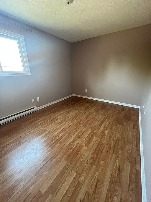 2nd image of 75 Race St