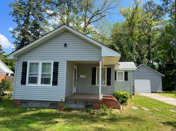 904 Raleigh St, Elizabeth City, NC 27909