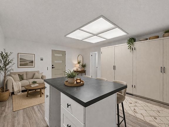 5th image of 1309 1st St S #4