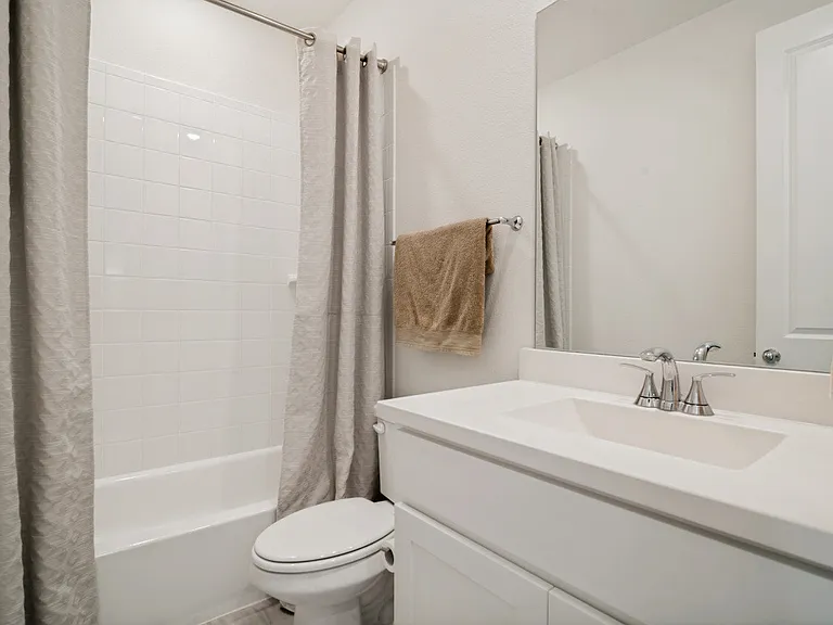 1046 Bearing St — Photo 10