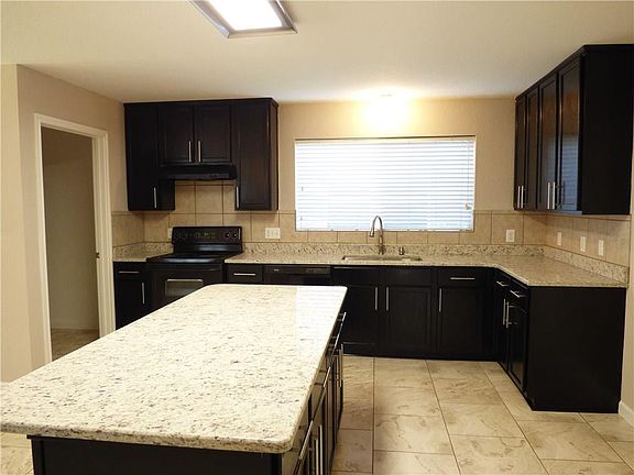 3rd image of 10213 Olivia Dr