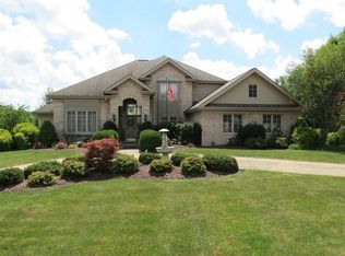 1000 Grandview Farms Dr, Bethel Park, PA