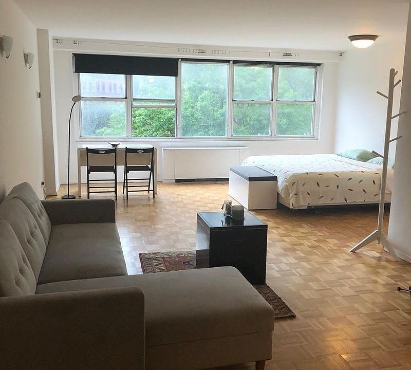 1st image of 155 W 68th St APT 525