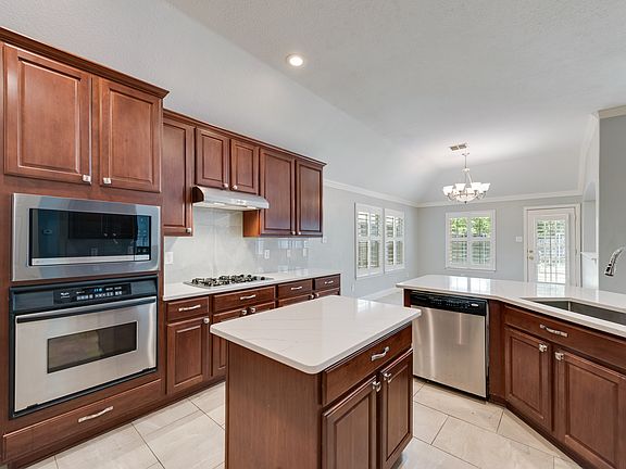 2nd image of 5218 Hopewell Dr