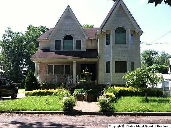 3rd image of 20 Sherwood Ave