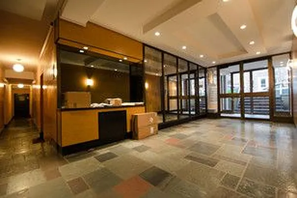 Rented by Royalty Living and Wave Real Estate LLC | media 5