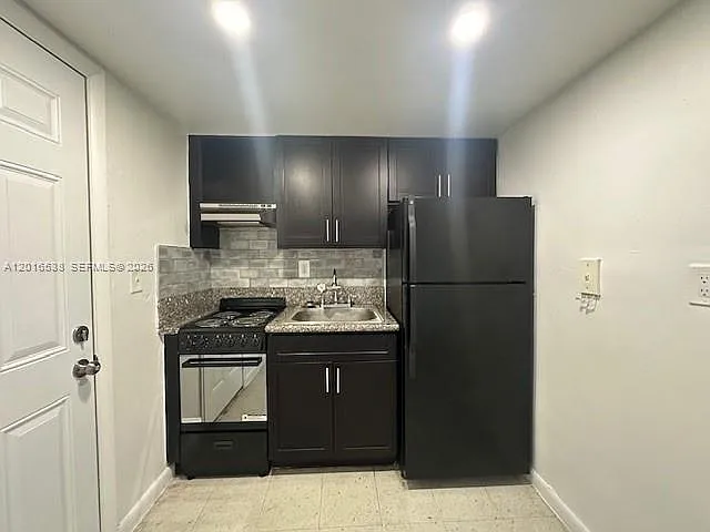 1400 S Douglas Rd #14 — Photo 8