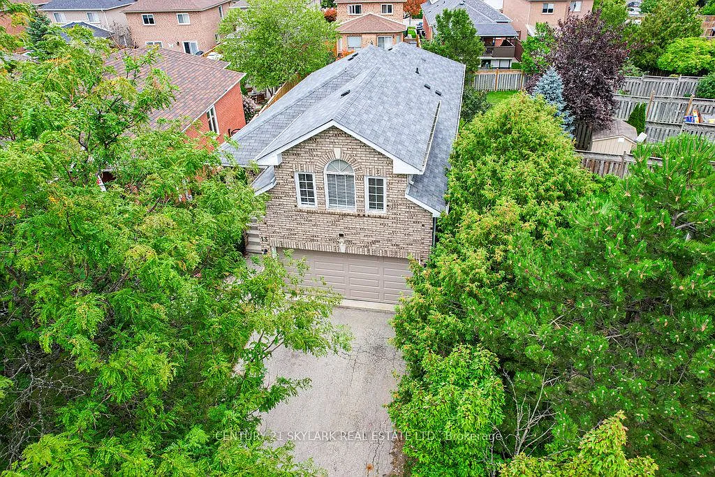 13 Paulette Way photo 1