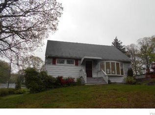 45 Sunset Dr, Shelton, CT 06484