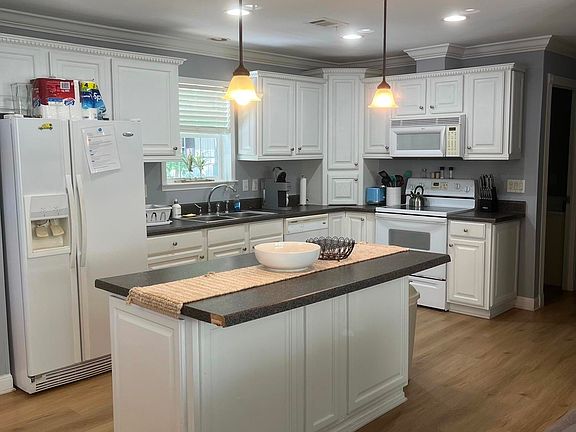 4th image of 107 Oak Pointe Rd