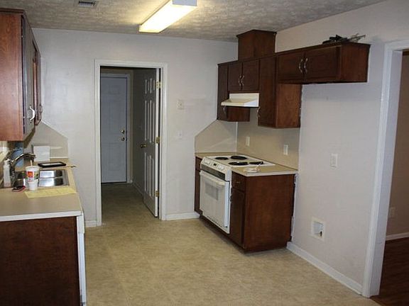 2nd image of 1648 Lee Road 197
