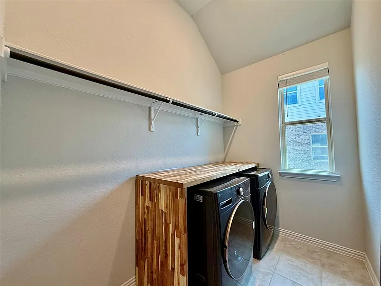 191 Goshen Dr — Photo 14