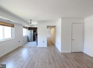 3300 S 28th St APT 301, Alexandria, VA 22302