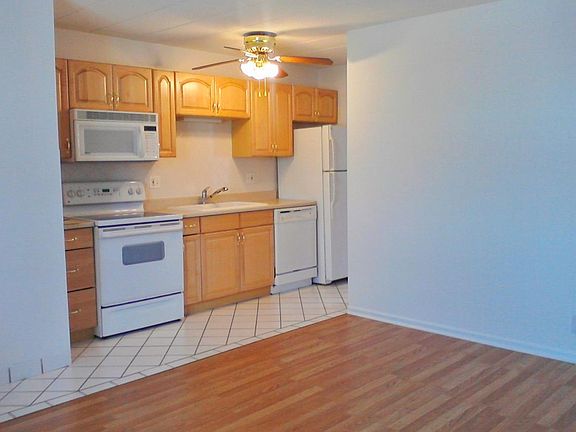 3rd image of 1140 Ferdinand Ave APT 2