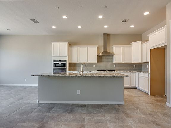 4th image of 9404 W Fallen Leaf Ln