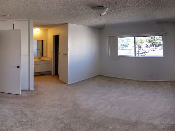 5th image of 1865 Plaza Del Amo APT 1