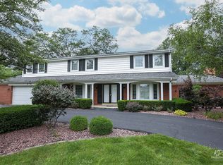 111 Post Rd, Burr Ridge, IL 60527