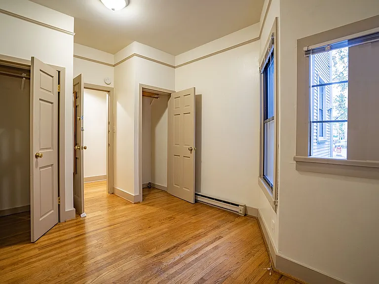 The Duke Apartments — Photo 11