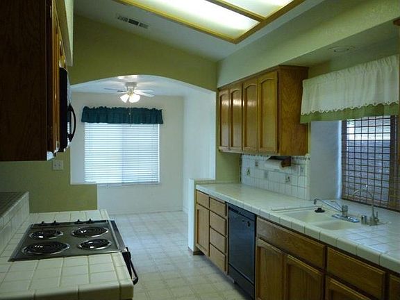 5th image of 1305 Serene Ln