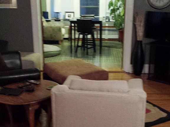 5th image of 3502 N Knoxville Ave APT A