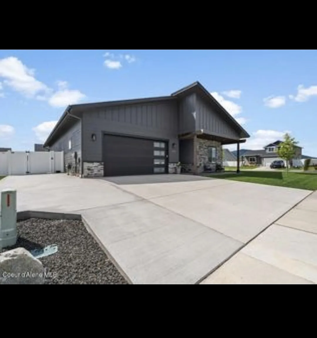 12597 N Krauss Cir — Photo 1