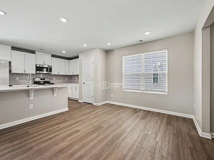 1548 Forkhorn Dr — Photo 8