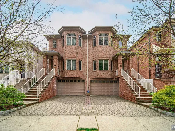 54 Lafayette Ave #A, Cliffside Park, NJ 07010