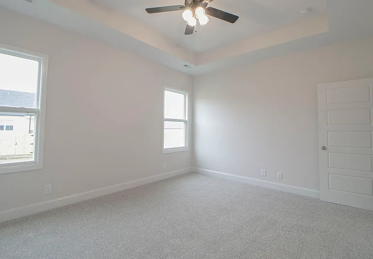 190 Monaghan Dr — Photo 11