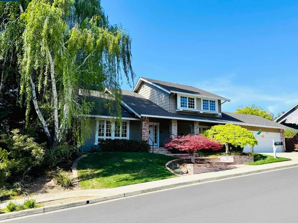 1719 Oro Valley Cir, Walnut Creek, CA 94596