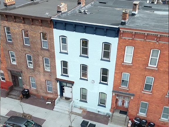5th image of 276 3rd Street