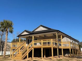 1029 Phillip St, Manning, SC 29102