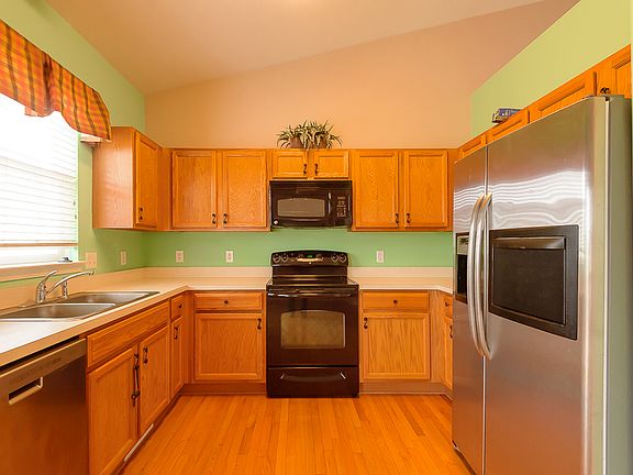 3rd image of 10258 E Avondale Cir