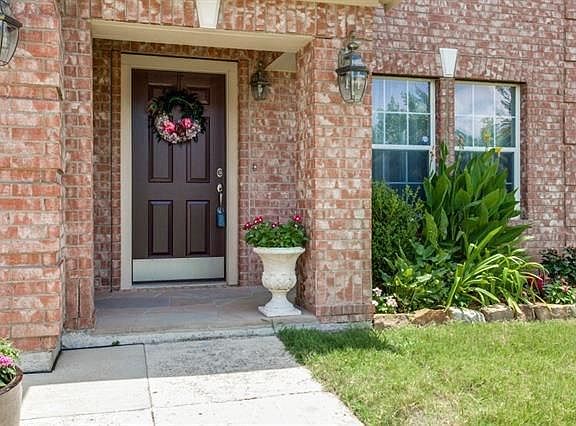 3rd image of 7808 Hidden Gate Ct